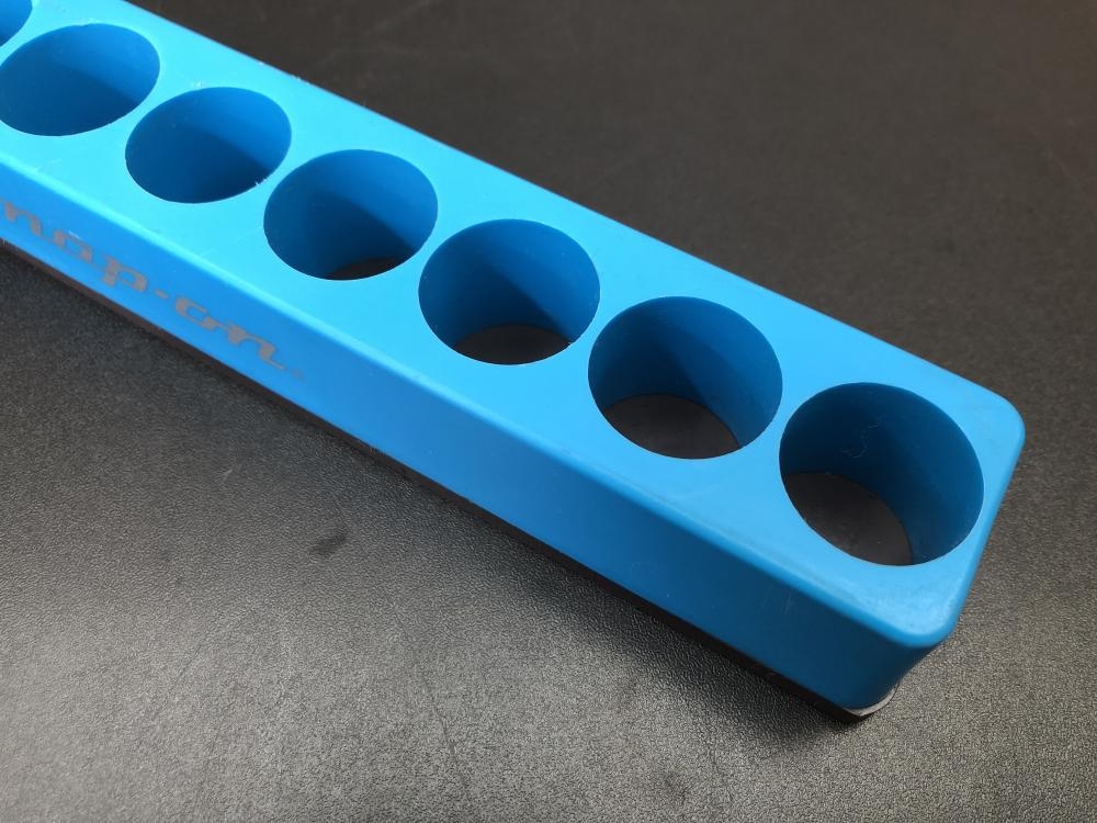 正規品　未使用　SNAP ON スナップオン　ソケットホルダー　BPMTS781　グリーン ●Snap-on（スナップオン）　 ツイストロックソケットホルダー　 LASTRAY2GRN 　背面マグネット　 グリーン　 90度回転でロック 　 新型