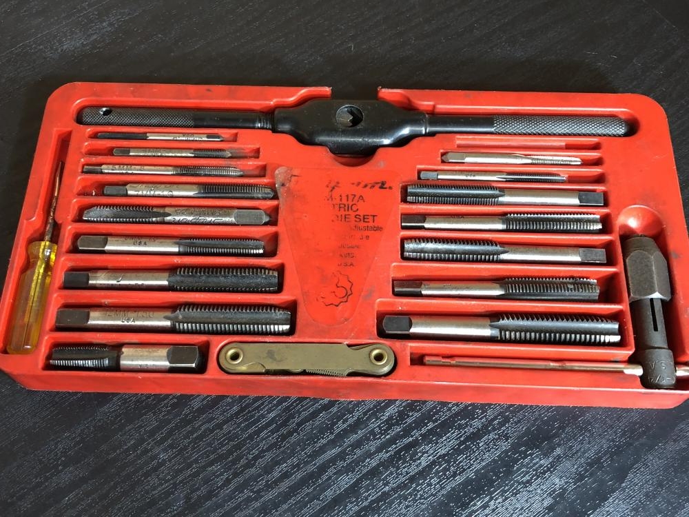 Snap-on スナップオン タップ＆ダイスセット TDM-117の中古 中古C傷汚れあり 《埼玉・川越》中古工具販売の専門店│ ツールオフ川越店  ｜中古工具販売のツールオフ