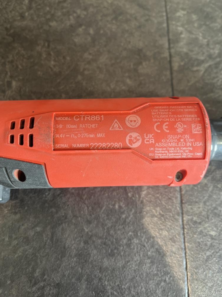 Snap-on スナップオン 3/8電動ラチェット CTR861の中古 中古B Snap-on スナップオン 3/8電動ラチェット CTR861の中古 中古B