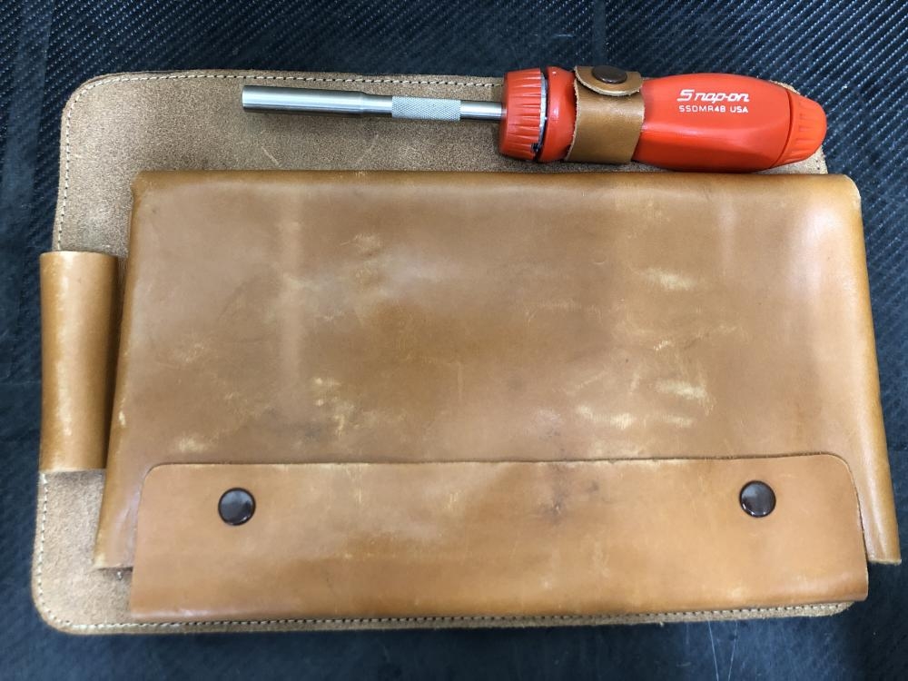 スナップオン Snap-on 工具セット 本革 -の中古 中古B使用感あり スナップオン Snap-on 工具セット 本革 -の中古 中古B使用感あり