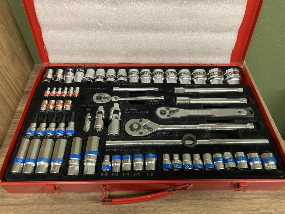 SK11 不明 ソケットレンチセット【野田愛宕店】【店頭取引限定】【中古】管理番号：ITAOKBYZSUGK SK11 ソケットレンチセット 型式不明の中古 中古C傷汚れあり 《東京