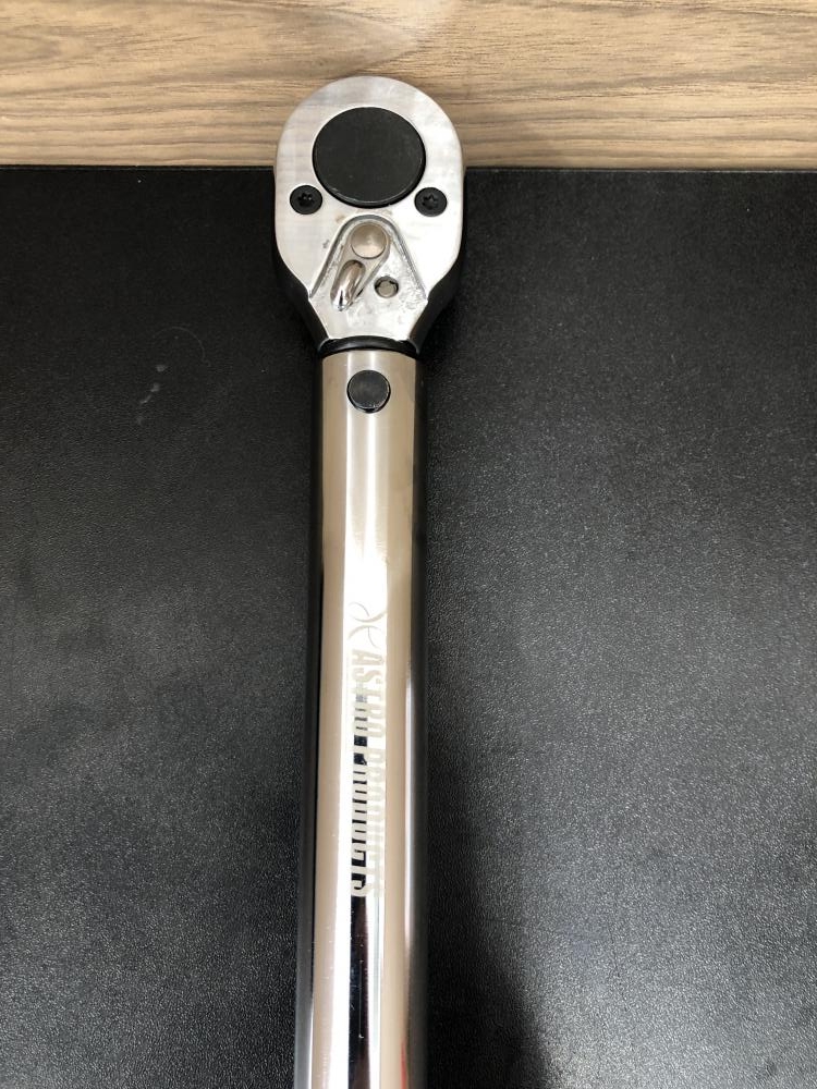 アストロプロダクツ 3/8プリセット型トルクレンチ TQ736の中古 中古C傷
