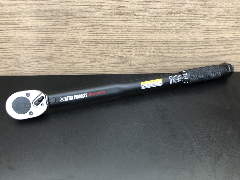 ASTRO PRODUCTS ½DRプリセット型トルクレンチセット TQS041の中古 未使用品 《埼玉・鴻巣》中古工具販売の専門店│ ツールオフ鴻巣店  ｜中古工具販売のツールオフ