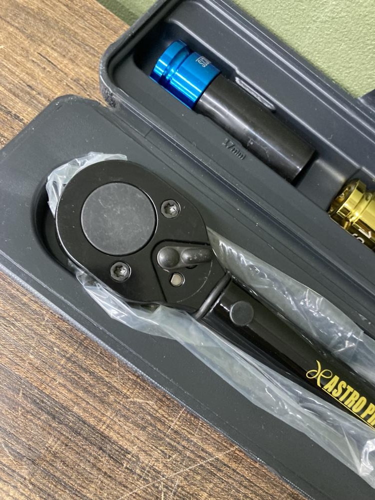 アストロプロダクツ 1/2DRプリセット型トルクレンチセット 不明の中古