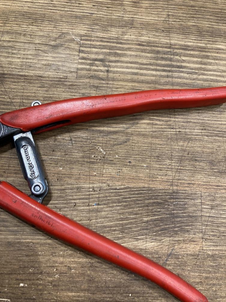 【中古】KNIPEX ｸﾆﾍﾟｯｸｽ　SmartGrip　ｽﾏｰﾄｸﾞﾘｯﾌﾟ　85　01　250　ｳｫｰﾀｰﾎﾟﾝﾌﾟﾌﾟﾗｲﾔｰ Knipex 85 01 250 SB Water Pump Pliers 