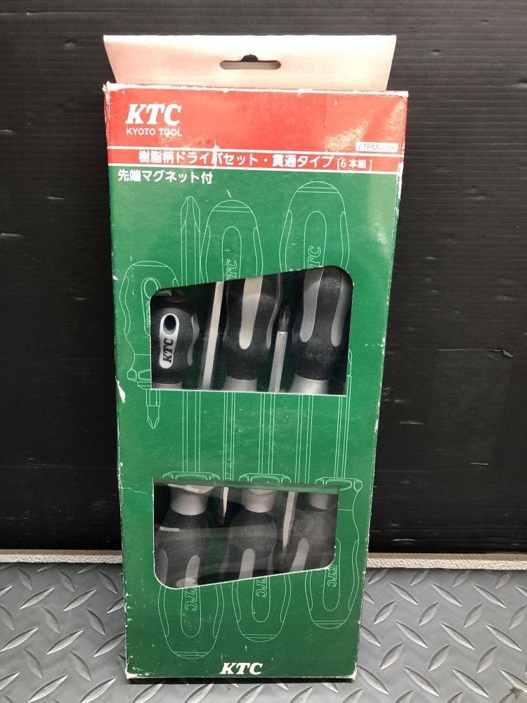 【在庫処分】京都機械工具(KTC)樹脂柄ドライバ(貫通型)セットKTCトートバッ Amazon | 京都機械工具(KTC)樹脂柄ドライバ(貫通型)セット[7点組]KTC
