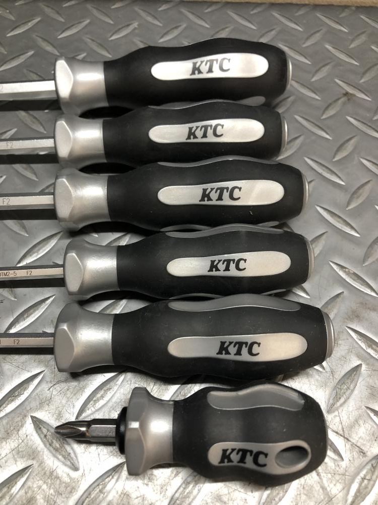 KTC ドライバーセット 貫通タイプ LTPMD126の中古 中古B使用感あり