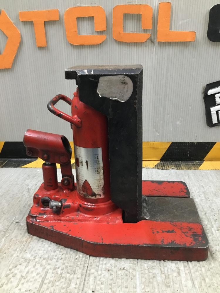 ダイキ DHS-2.5E 油圧式ジャッキ【野田愛宕店】【店頭取引限定】【中古】管理番号：ITOY8QQJFN4K DHS-2.5E 防災用爪つきジャッキ ダイキ 爪荷重2.5t 【通販モノタロウ】