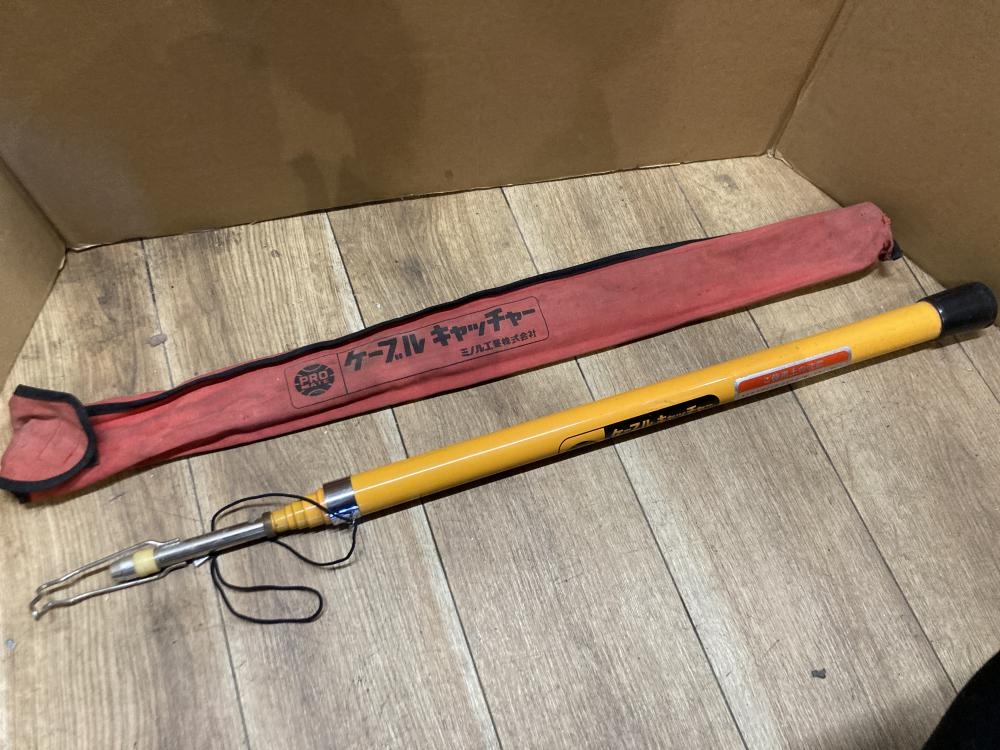ミノル工業 ケーブルキャッチャー E-4805 4mの中古 中古C傷汚れ