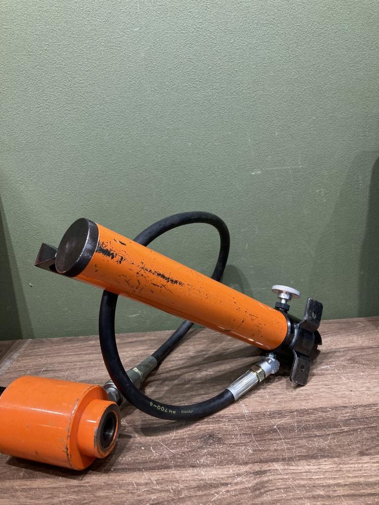 ダイア　手動油圧パンチ　DP-2 ダイア手動油圧パンチ DPー2 ノックアウトパンチャー