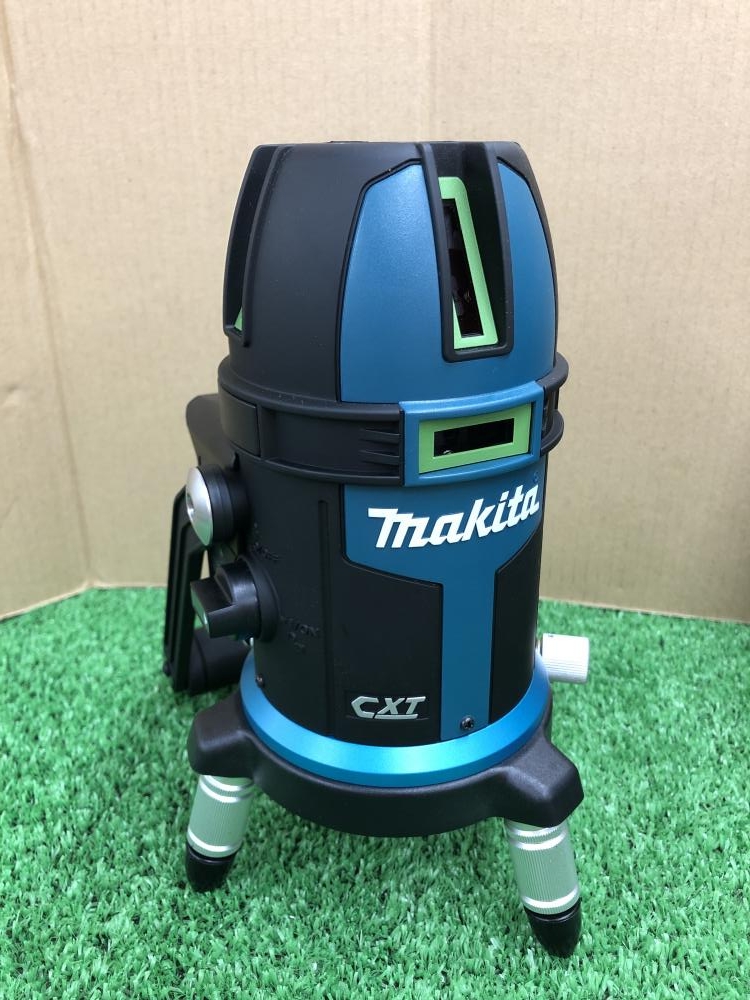 マキタ 充電式屋内・屋外兼用墨出し器 SK312GD ※ケース+本体のみの中古 