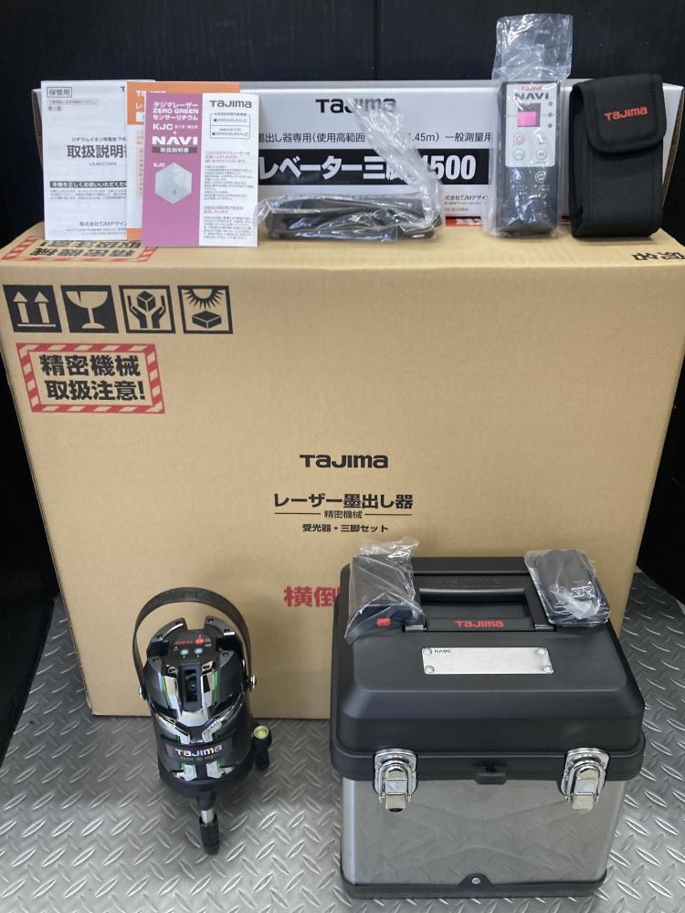 タジマ　レーザー墨出し　自動追尾　中古品！！ タジマ センサー式自動追尾 レーザー墨出し器 TSL-T3YJ10 4