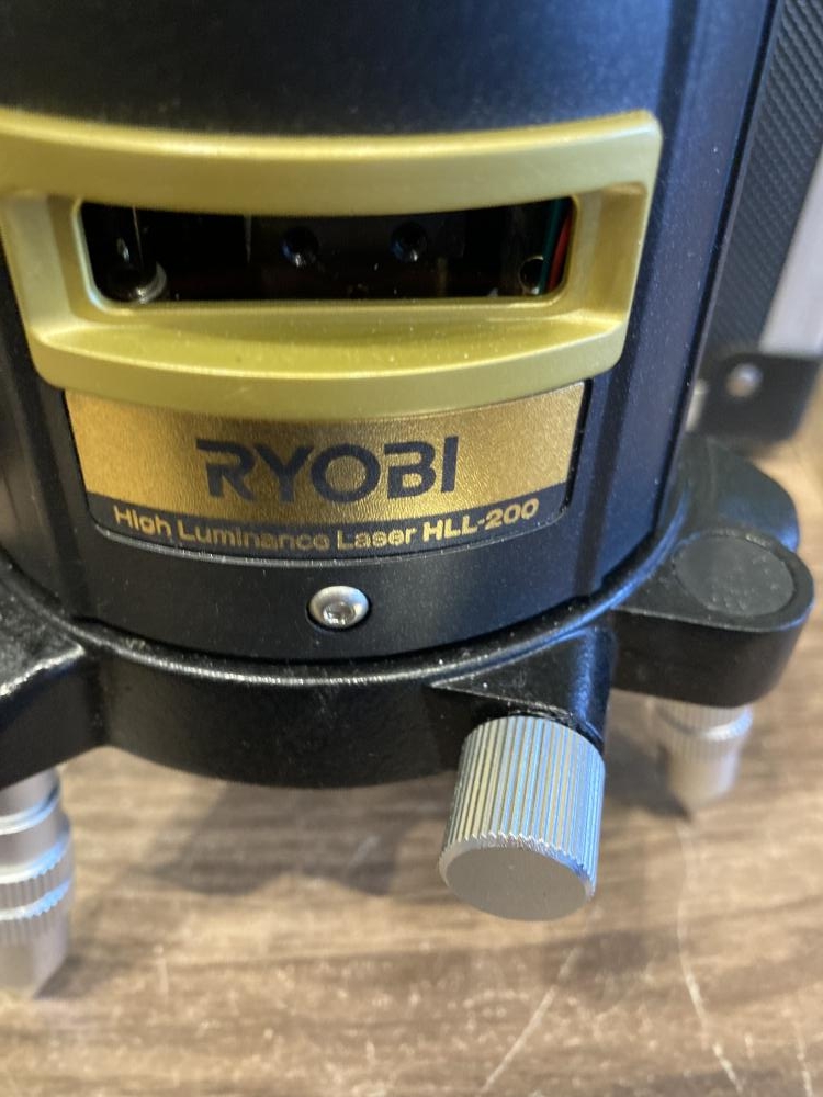 RYOBI リョービ レーザー墨出し器 HLL-200 の中古 中古B使用感あり 《宮城・仙台》中古工具販売の専門店│ ツールオフ仙台店  ｜中古工具販売のツールオフ