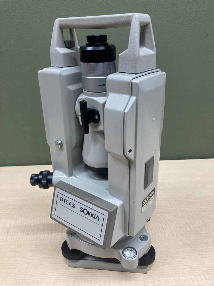 ジャンク 通電確認のみ SOKKIA 電子セオドライト DT5AS 測量機 ソキア
