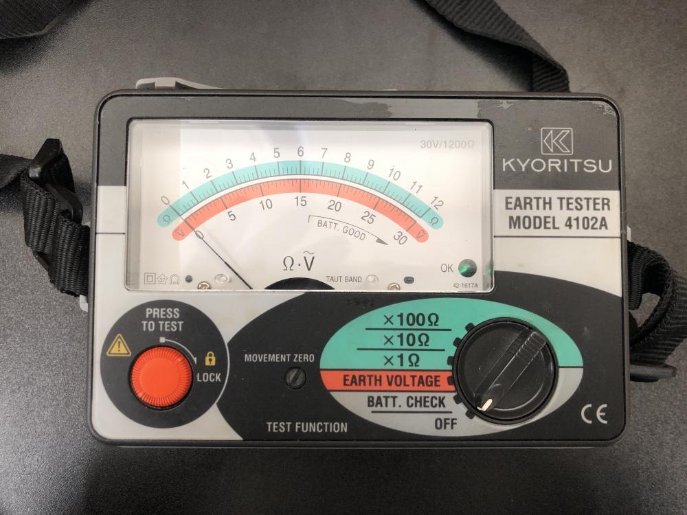 安い価格中古品 共立 KYORITSU アナログ接地抵抗計 MODEL4102A 電気計測器