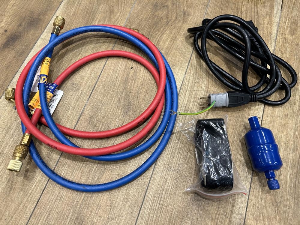 アサダ エコセーバー フロン回収機 ES640 V240SPの中古 ジャンク