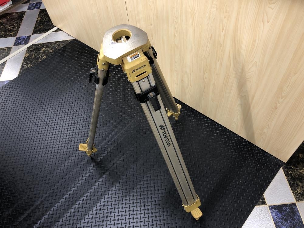 トプコン TOPCON 計測機用アルミ三脚 TP-110Dの中古 中古C傷汚れあり