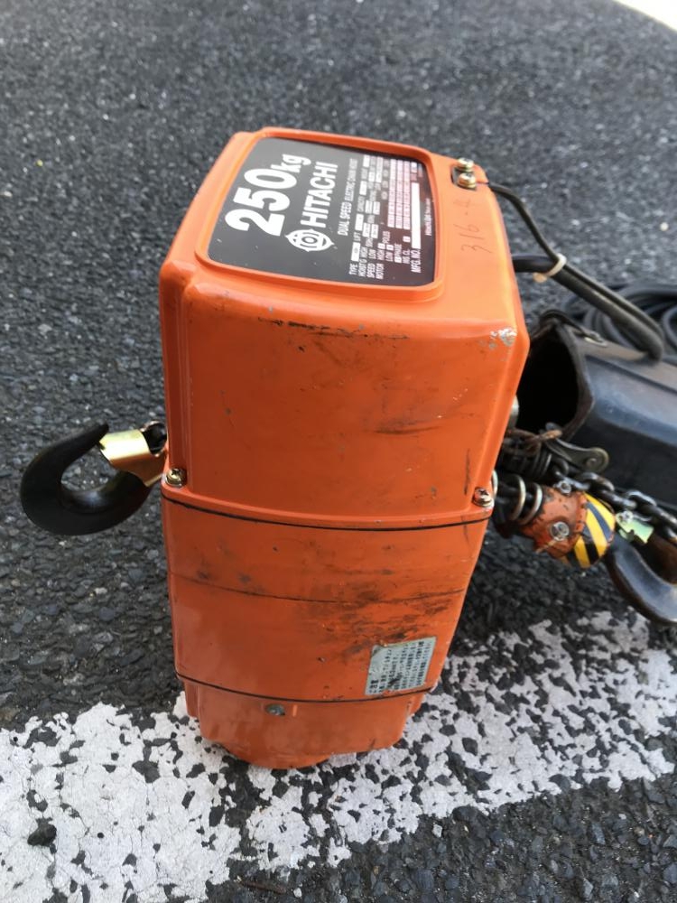 【ジャンク品】電動チェーンホイスト 1t 日立 ※2400010450082 日立 中古 チェーンホイスト 1S（1t） – 農キング