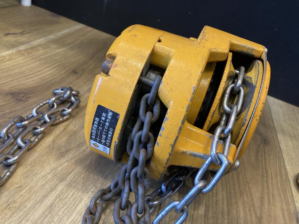 KITO/1/2tチェーンブロック 0.5t/CF4/キトー　KITO KITO 1/2tチェーンブロック 0.5t CF4の中古 中古C傷汚れあり 《千葉