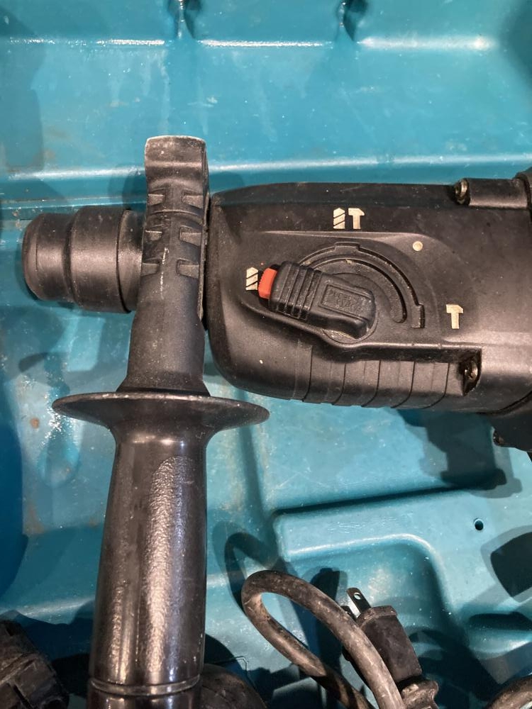 makita マキタ 24㎜吸じんハンマドリル HR2432の中古 中古C傷汚れあり
