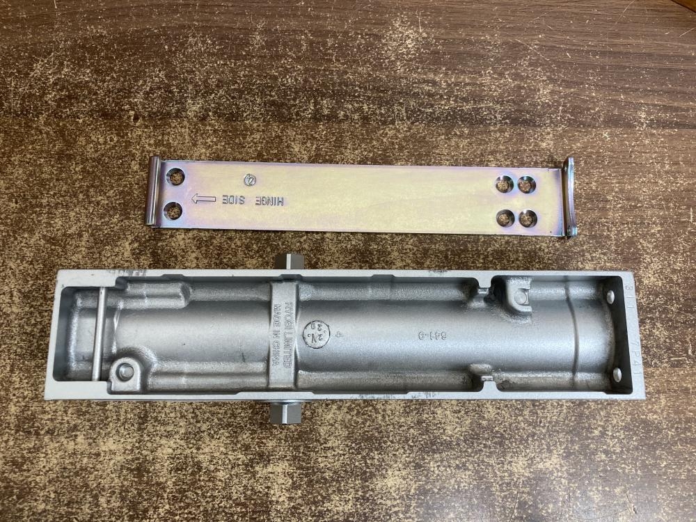 リョウ様 リクエスト 2点 まとめ商品 BL-4P【玄関ドア用・Ⅱ型】 ❘ BL認定ドアクローザー