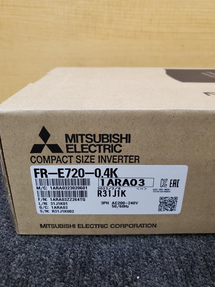 三菱電機 MITSUBISHI 汎用インバーター FR-E720-0.4Kの中古 未使用品