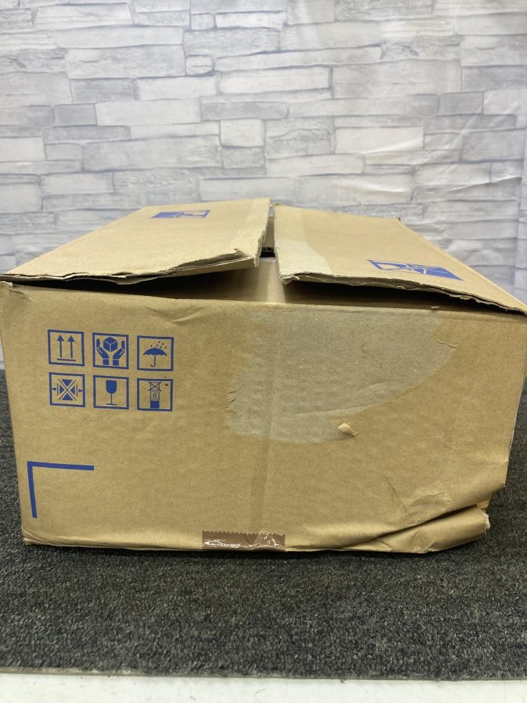 TOTO トートー 電気温水器 REWF03B11Rの中古 未使用品 《大阪・松原 