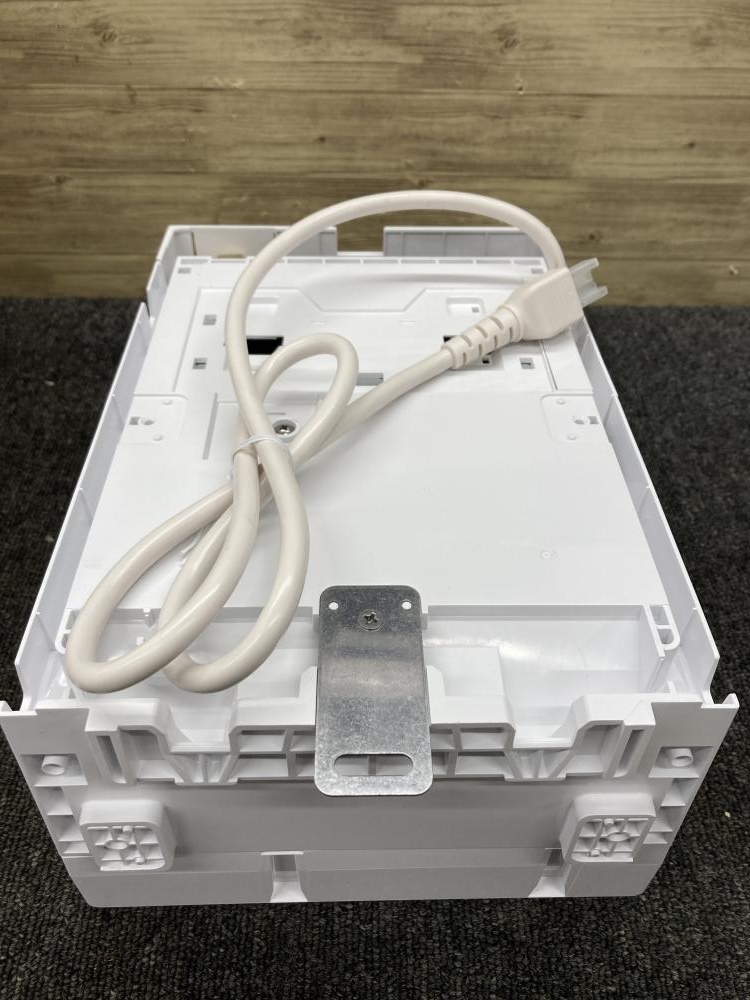 TOTO トートー 電気温水器 REWF03B11Rの中古 未使用品 《大阪・松原