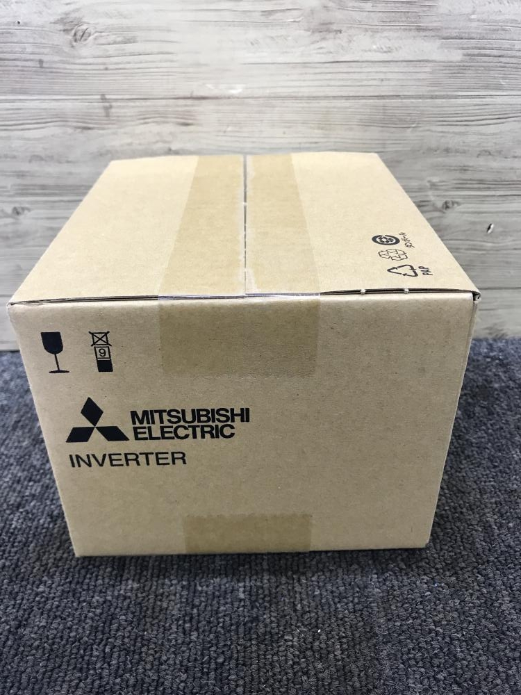 三菱電機 MITSUBISHI 高性能インバータ FR-E820-0.1K-1の中古 未使用品 《大阪・松原》中古工具販売の専門店│ツールオフ松原店  ｜中古工具販売のツールオフ