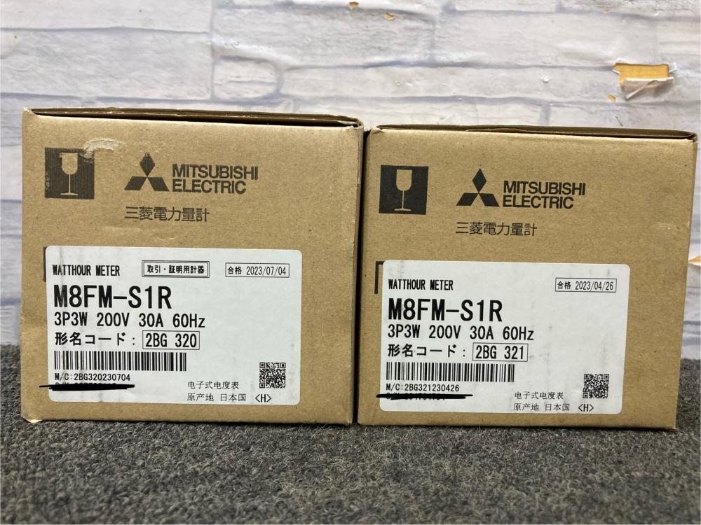 三菱 MITSUBISHI 電力量計 2個セット M8FM-S1Rの中古 未使用品 三菱 MITSUBISHI 電力量計 2個セット M8FM-S1Rの中古 未使用品