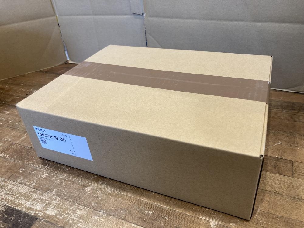 TOTO 小型電気温水器 排水ホッパー セット RHE97H-32(N TOTO 小型電気温水器 排水ホッパー セット RHE97H-32(N