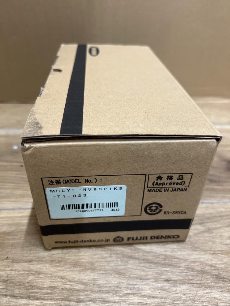 ミドリ安全 伸縮式ランヤード MHLYF-NV9321KS-T1-R23の中古 未使用品 《東京・江戸川》中古工具販売の専門店│ ツールオフ江戸川店  ｜中古工具販売のツールオフ