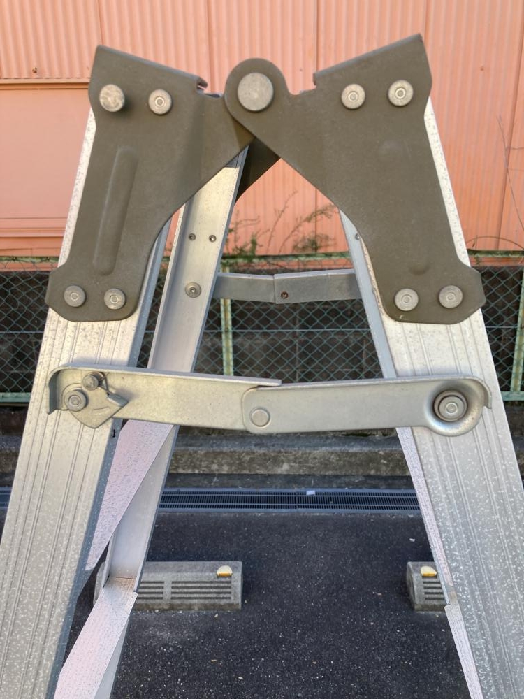 LIFELEX ライフレックス はしご兼用脚立6段 HKK-180の中古 中古C傷汚れ