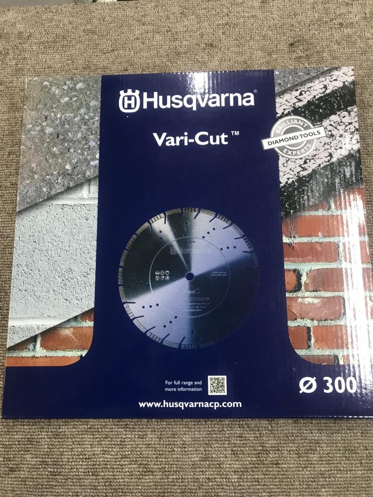 ハスクバーナ ダイヤモンドカッター Vari-Cut φ300の中古 未使用品 《千葉》中古工具販売の専門店│ ツールオフ千葉幕張店  ｜中古工具販売のツールオフ