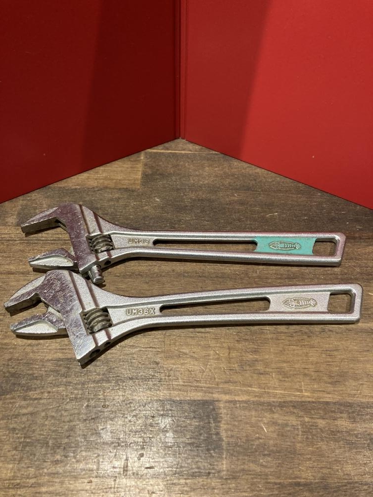ロブスター UM49X/UM36X モンキーレンチ2本セット【野田愛宕店】【店頭取引限定】【中古】管理番号：ITBGGHZSWQ0G LOBSTER モンキーレンチセット UM36X、UM36の中古 中古B使用感あり