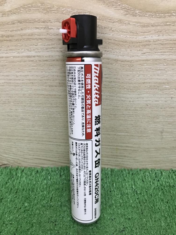マキタ コンクリートピン専用ガス缶セット品 F-60646の中古 未使用品