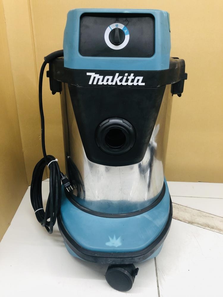 マキタ makita 集じん機 490の中古 中古C傷汚れあり 《埼玉・鴻巣》中古工具販売の専門店│ ツールオフ鴻巣店 ｜中古工具販売のツールオフ