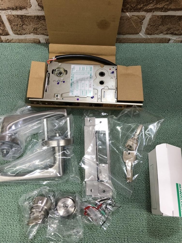 美和ロック 電気錠 U9AUT50-1 扉厚:42mm バックセット:76mmの 美和ロック 電気錠 U9AUT50-1 扉厚:42mm バックセット:76mmの