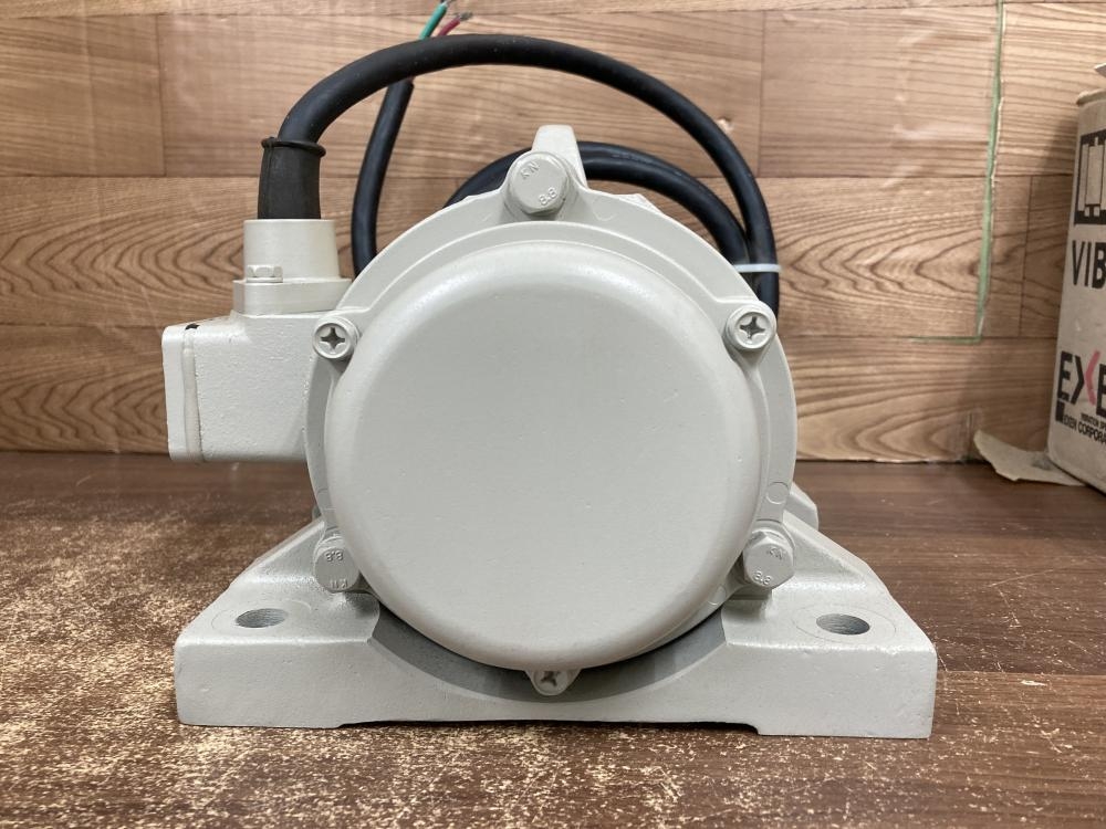 エクセン 低周波振動モータ KM20-2PAの中古 中古A(美品) 《群馬