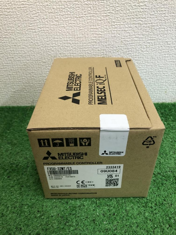 三菱 シーケンサー FX5U-32MT/ESの中古 未使用品 《神奈川・川崎》中古