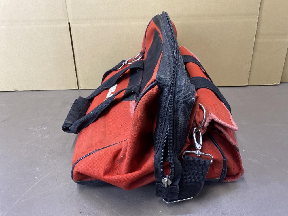 ○未使用 HILTI ヒルティ ツールバック サイズMぐらい 廃盤 レア品
