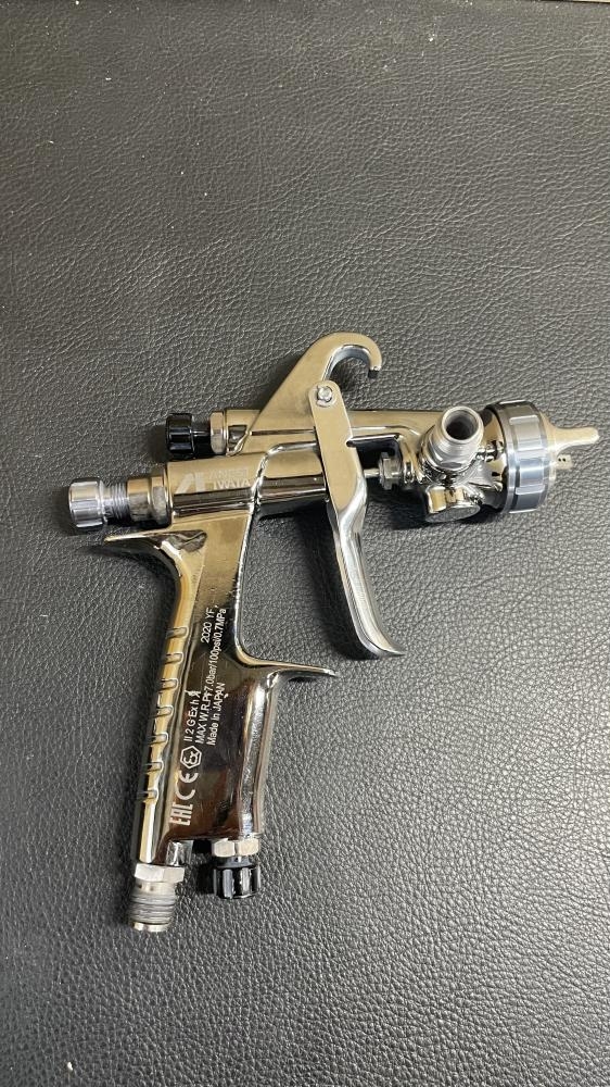アネスト岩田スプレーガンKIWAMI-1-13B8