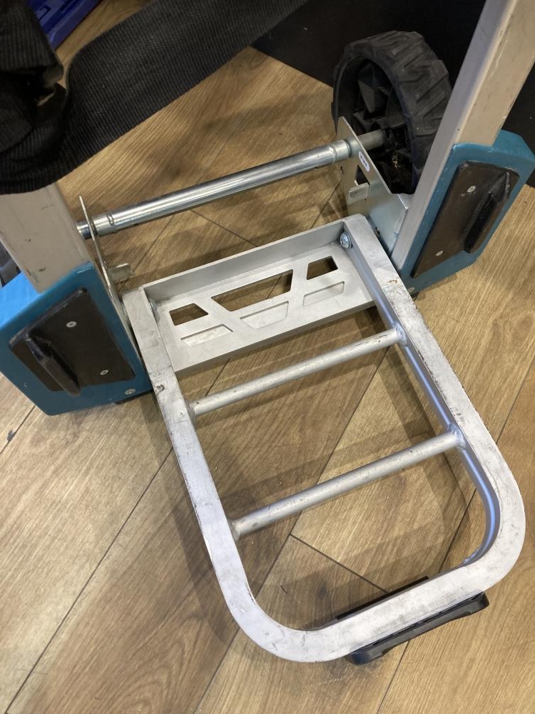 マキタ キャリーカート の中古 中古C傷汚れあり 《千葉》中古工具販売 