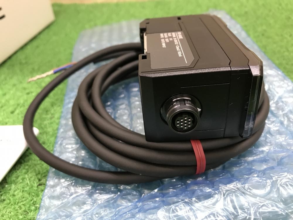 キーエンス クランプオン式流量センサ FD-XA1Eの中古 未使用品