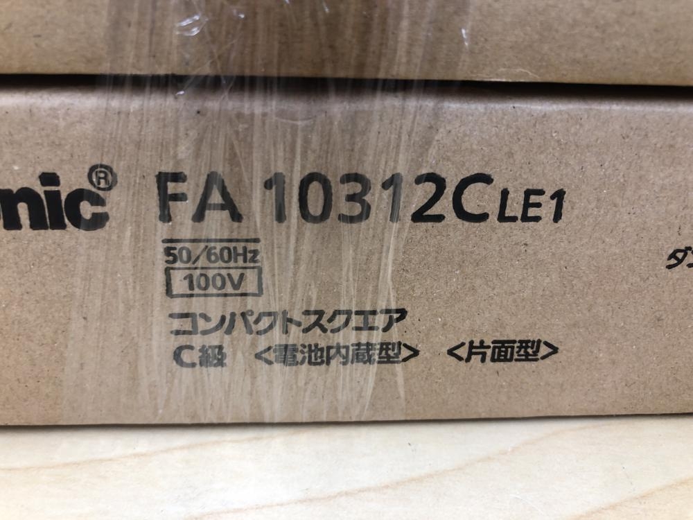 Panasonic 避難口誘導灯表示板 FA10312CLE1 FK10300の中古 未使用品