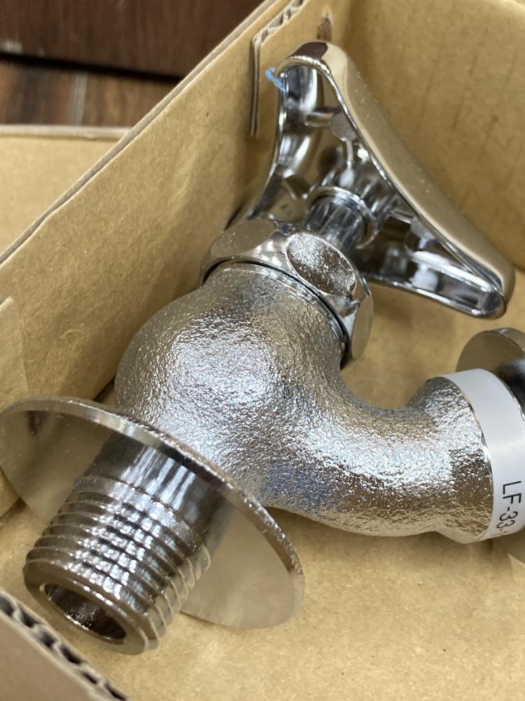 LIXIL 自動接手散水栓(逆止弁付) LF-33-13-Uの中古 未使用品 LIXIL 自動接手散水栓(逆止弁付) LF-33-13-Uの中古 未使用品